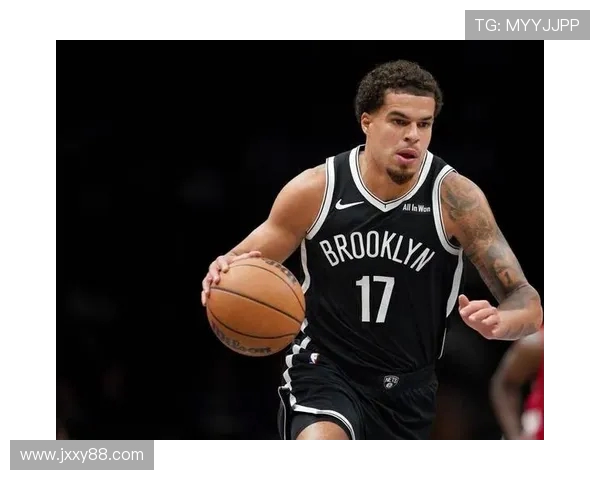 亚特兰大老鹰力克劲敌迎来新赛季首胜 全队表现亮眼彰显实力