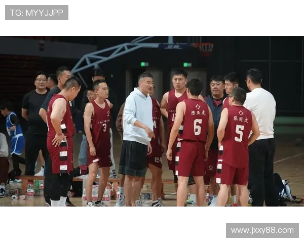 天津先行者全力迎战劲旅巅峰对决激情上演掀起新赛季篮球热潮 天津先行者全力迎战劲旅巅峰对决激情上演掀起新赛季篮球热潮