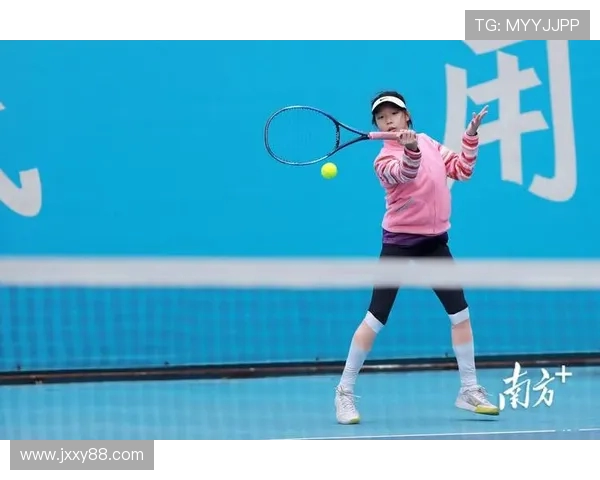 网球运动的魅力与发展趋势探索:技术、赛事与全球化的深度分析 网球运动的魅力与发展趋势探索:技术、赛事与全球化的深度分析