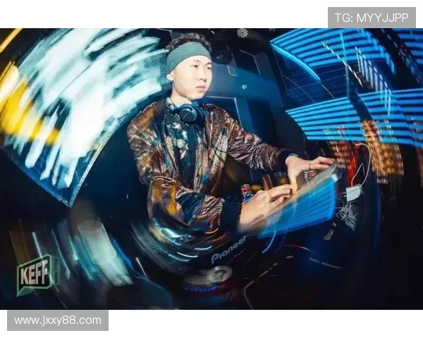 全国街舞大赛点评：武汉极限运动队展现力量与激情的完美结合