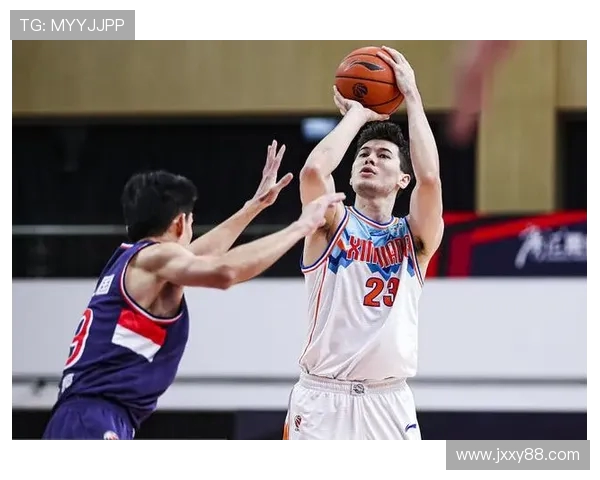 成都羽毛球队在邀请赛中以93分稳居积分榜首位展现强劲实力