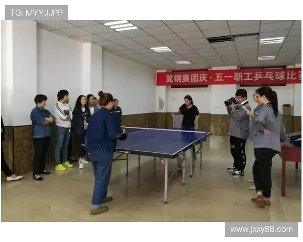 LNG战队奋勇拼搏展现激情赛事征程点燃粉丝无限热血 LNG战队奋勇拼搏展现激情赛事征程点燃粉丝无限热血