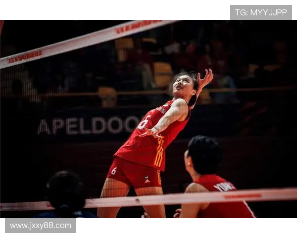 中国女排迎战日本队决战东京赛场展现巅峰实力与团队精神